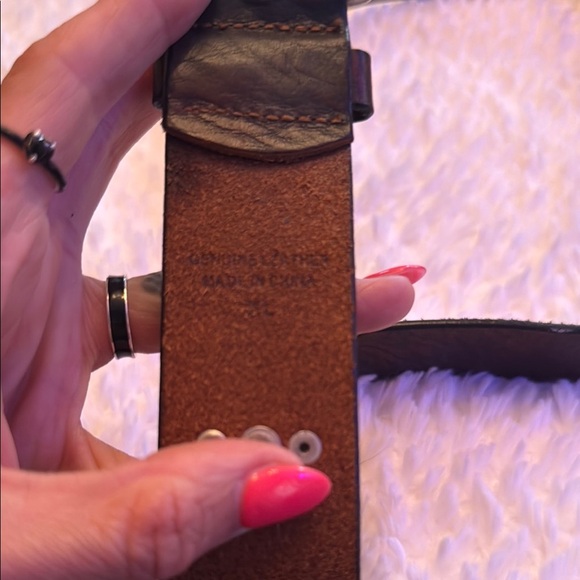 Classic Brown and Silver Leather Belt - Picture 2 of 3